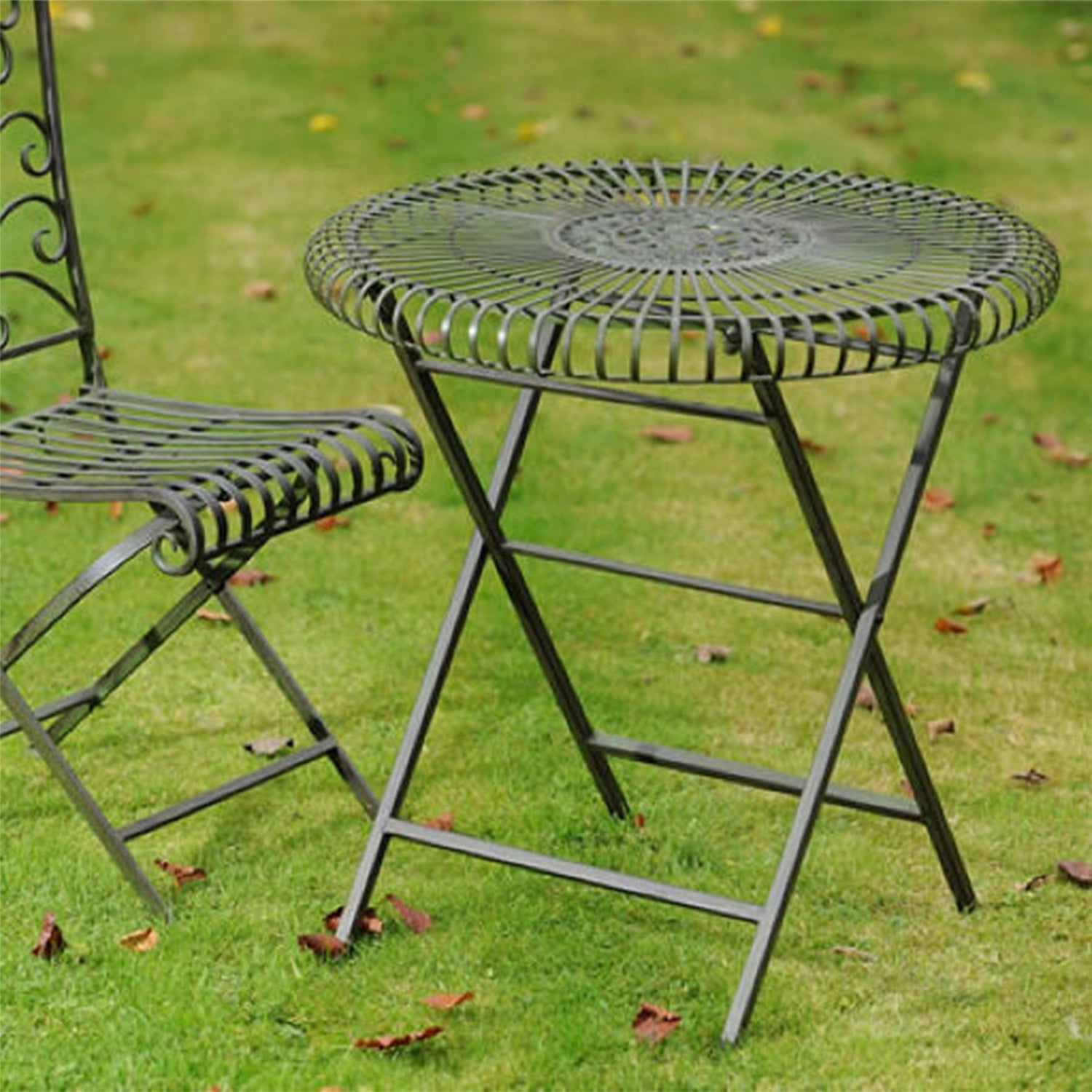Circular Garden Table - Lucton