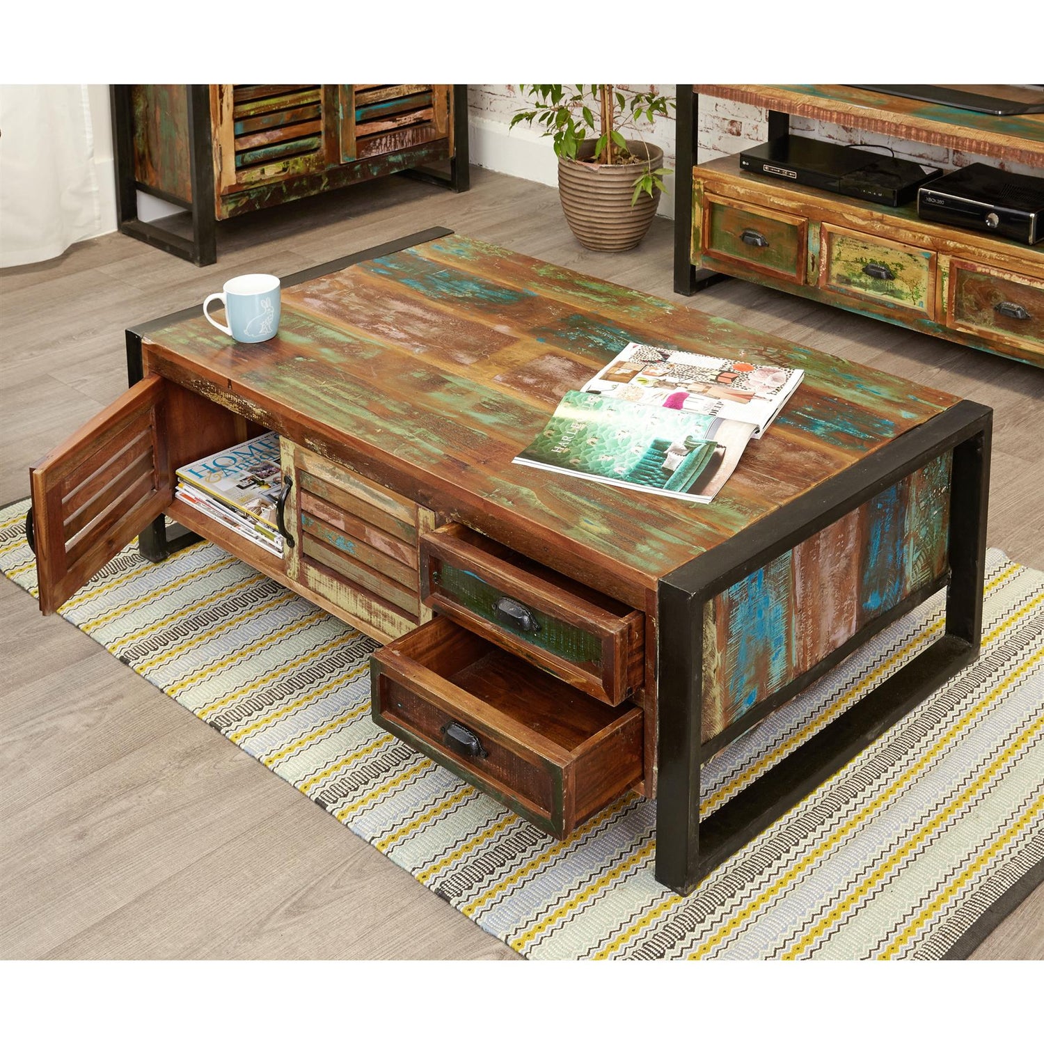4 Door 4 Drawer Large Coffee Table - Urban Chic
