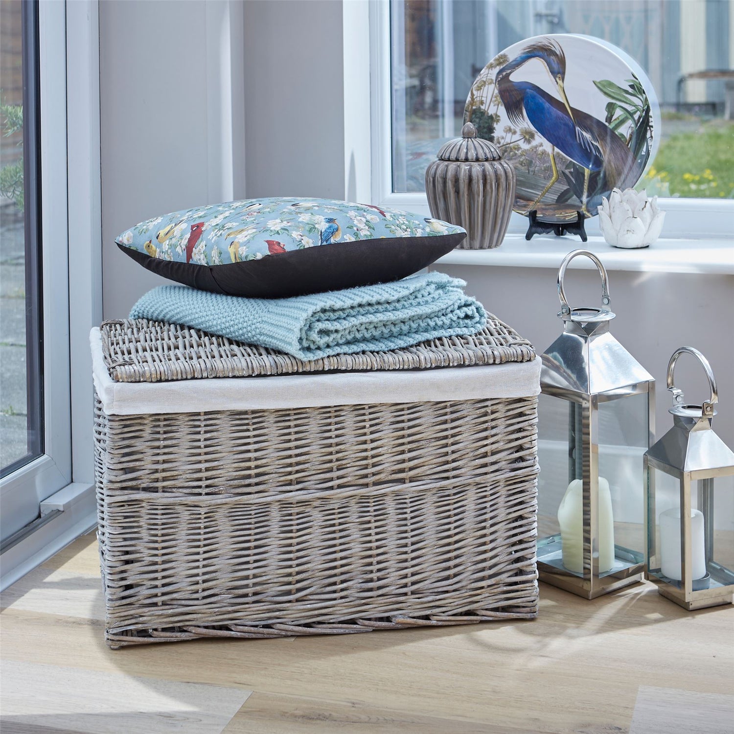 Lidded Willow Chest - Large