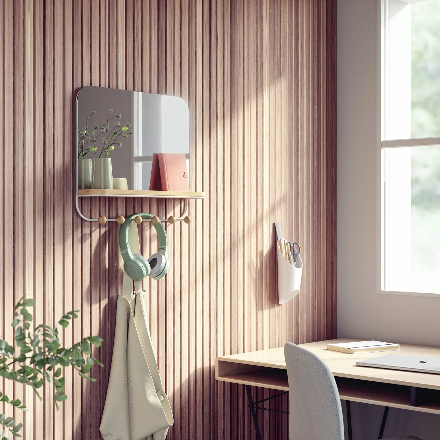 Mirror With Storage Hooks And Tray - Estique