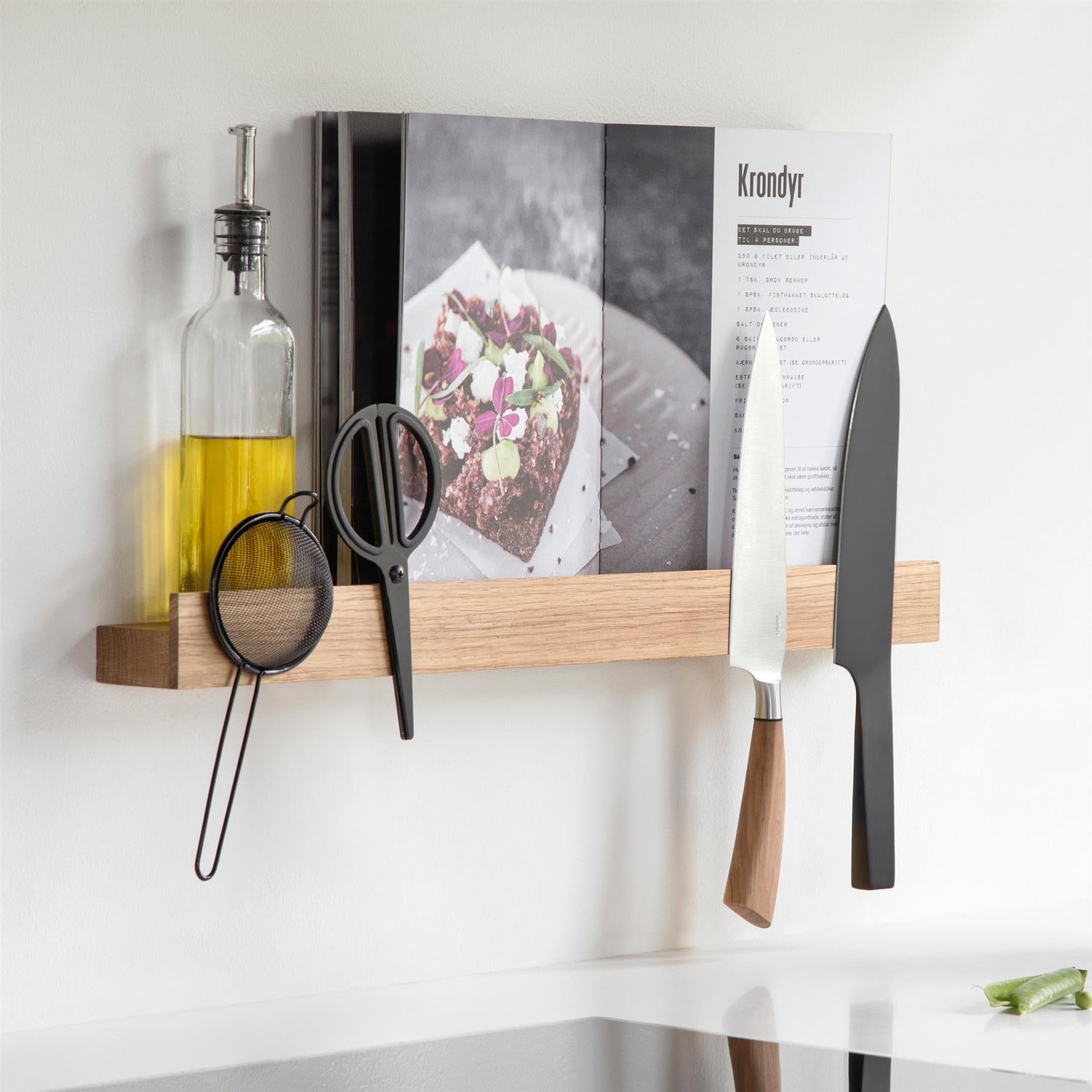 Magnetic Shelf - Oiled Oak