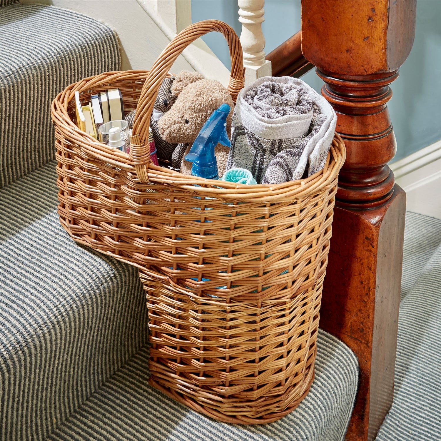 Stair Basket With Handle