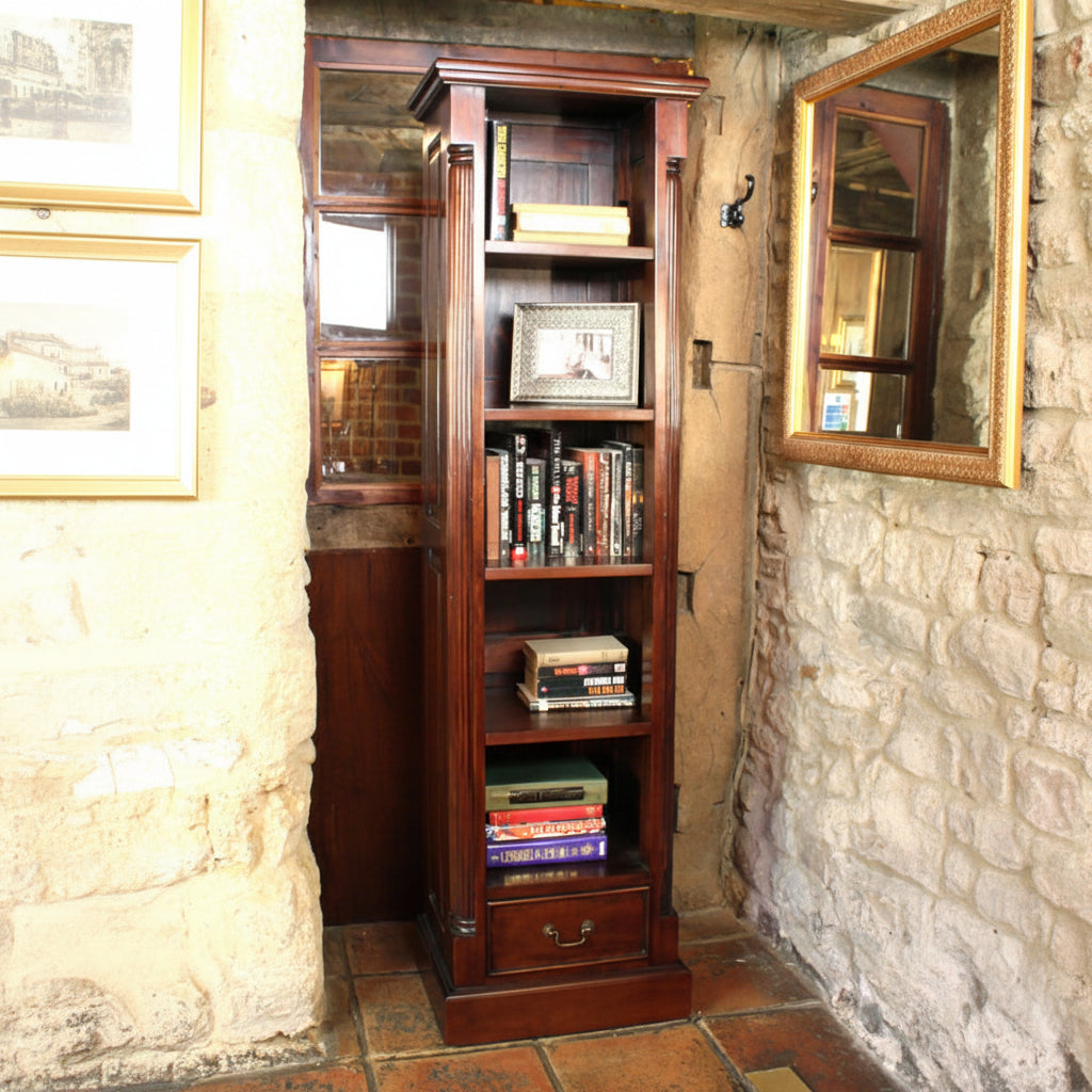 Narrow Alcove Bookcase La Roque