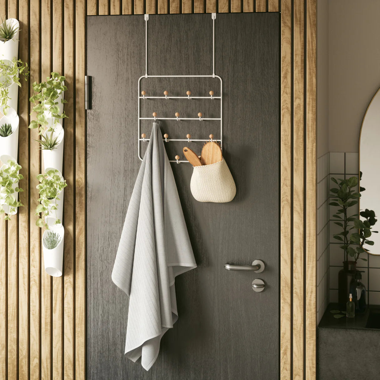 Wall Mounted / Over Door Multi Hook Organiser - Estique