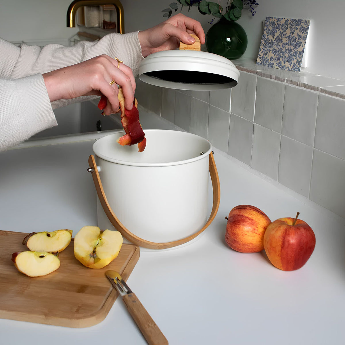 Compost Bucket with Bamboo Handle