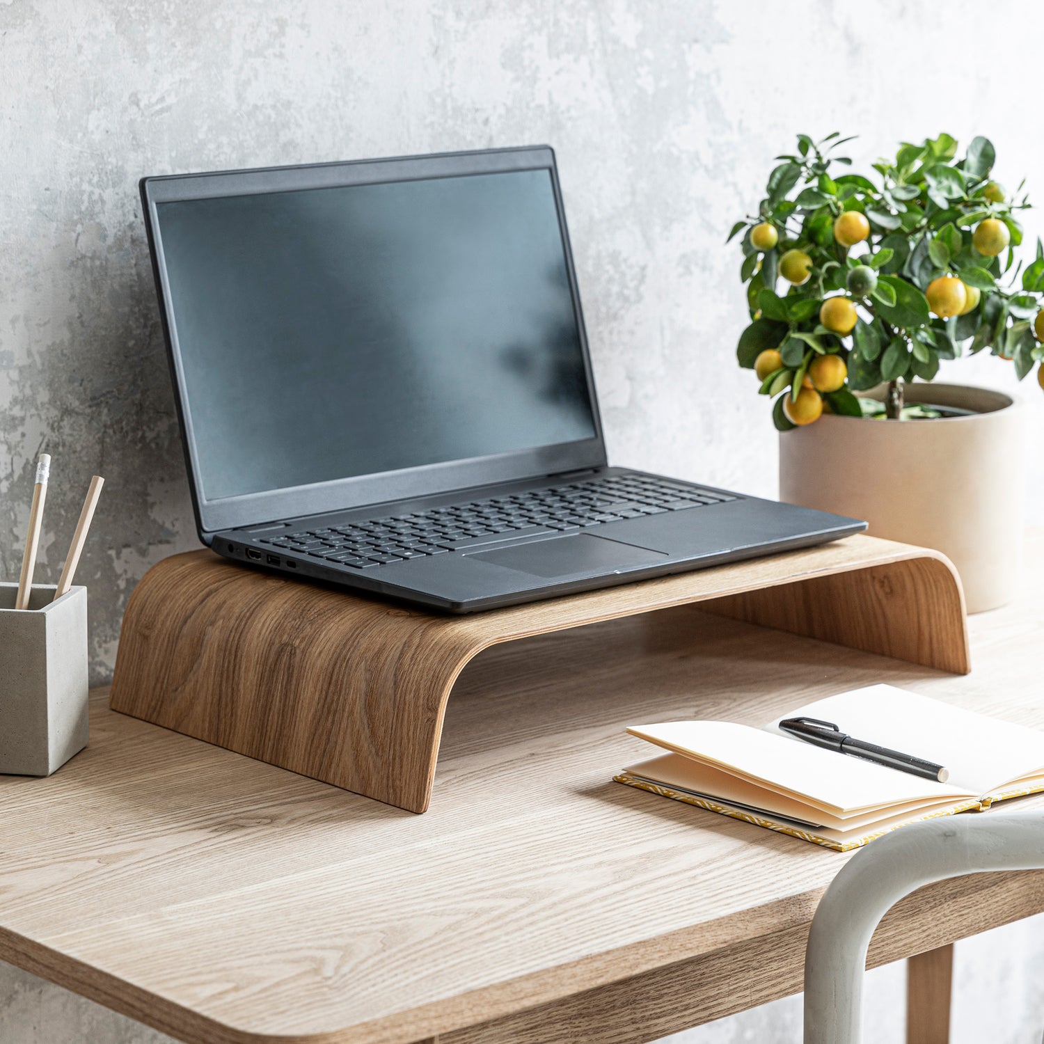 Screen Raiser Brushfield