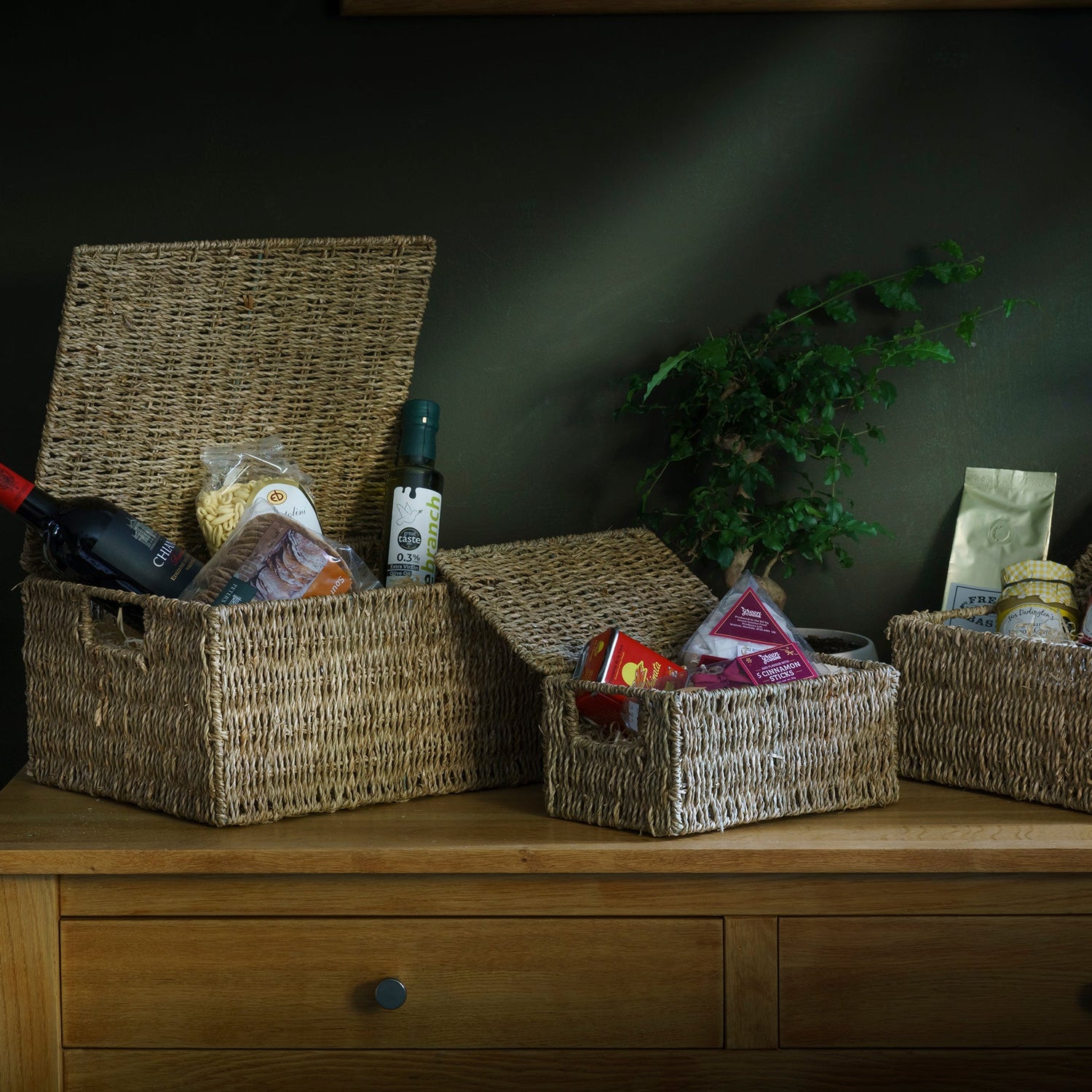 Lidded Seagrass Hamper Medium - Not A Boring Box