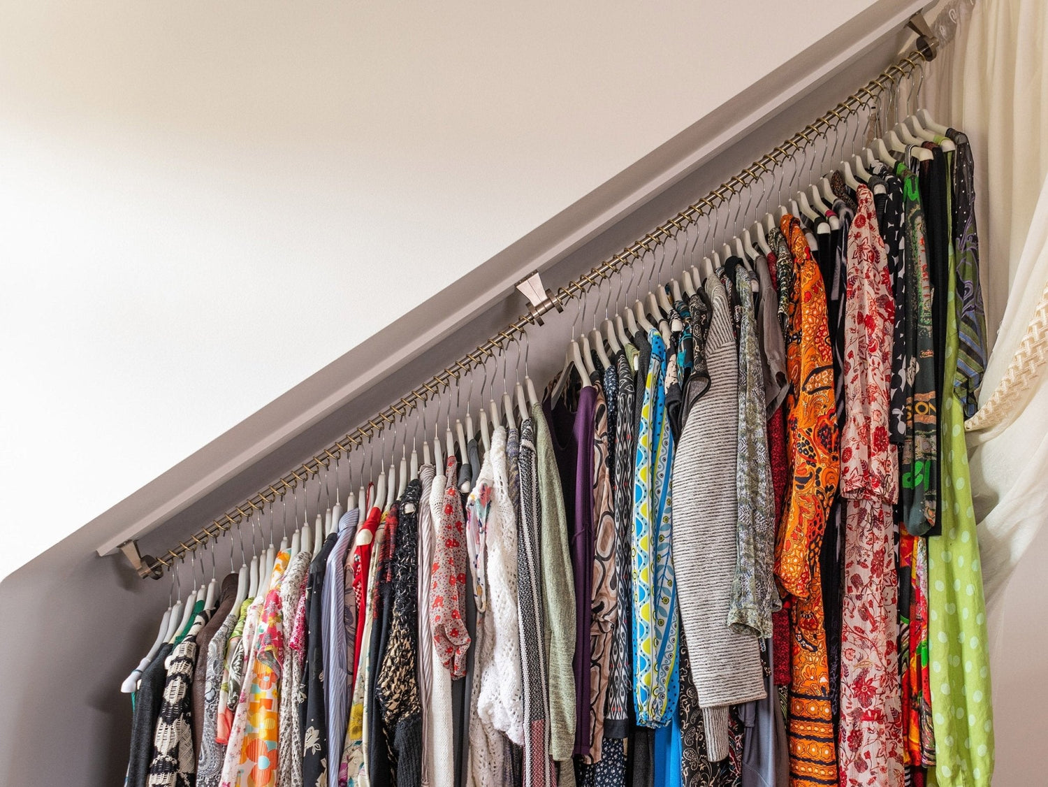 Zebedee Any Angle Clothes Rail featured on Dragon’s Den - Not A Boring Box APFE