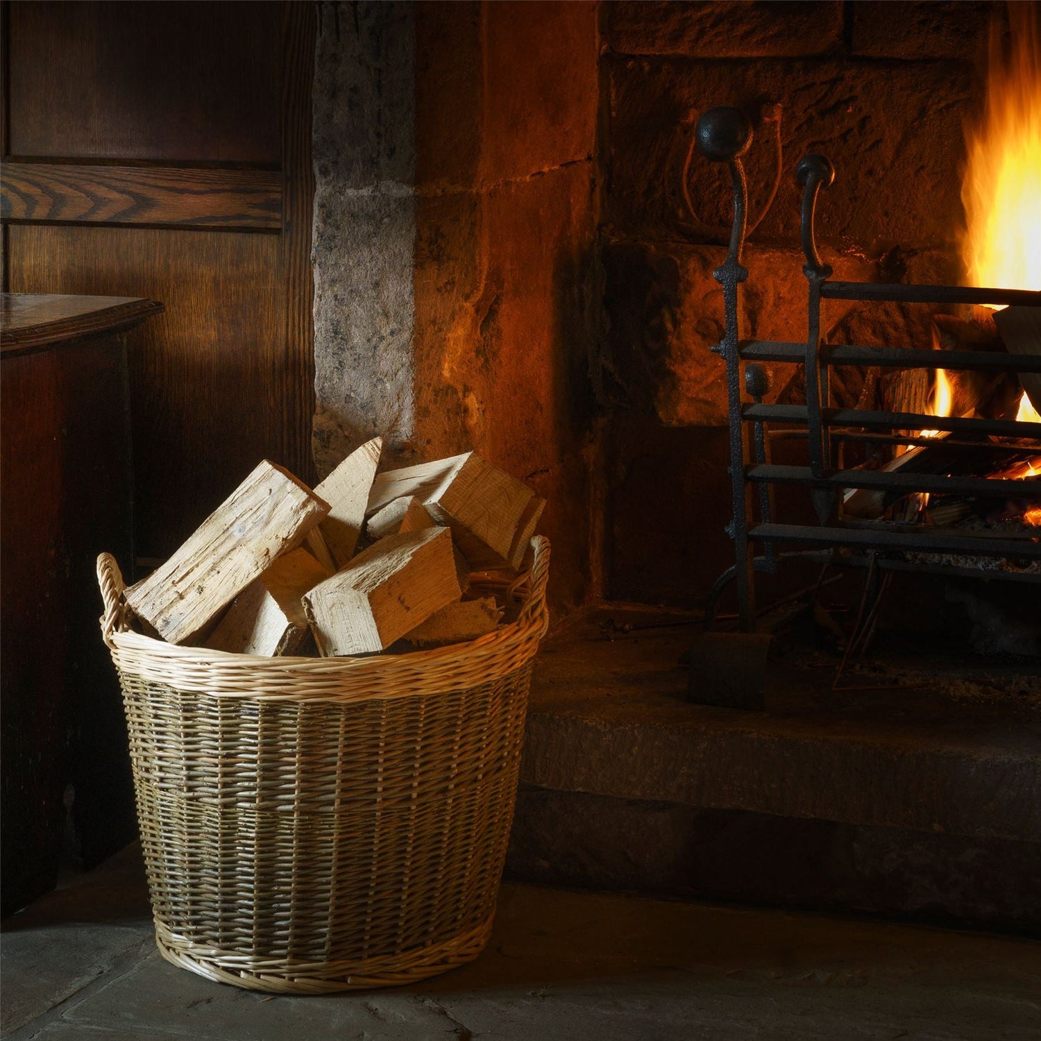 Large Willow Log Basket with Hessian Lining