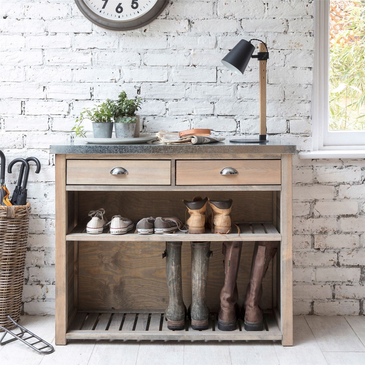 Aldsworth Bootroom Unit
