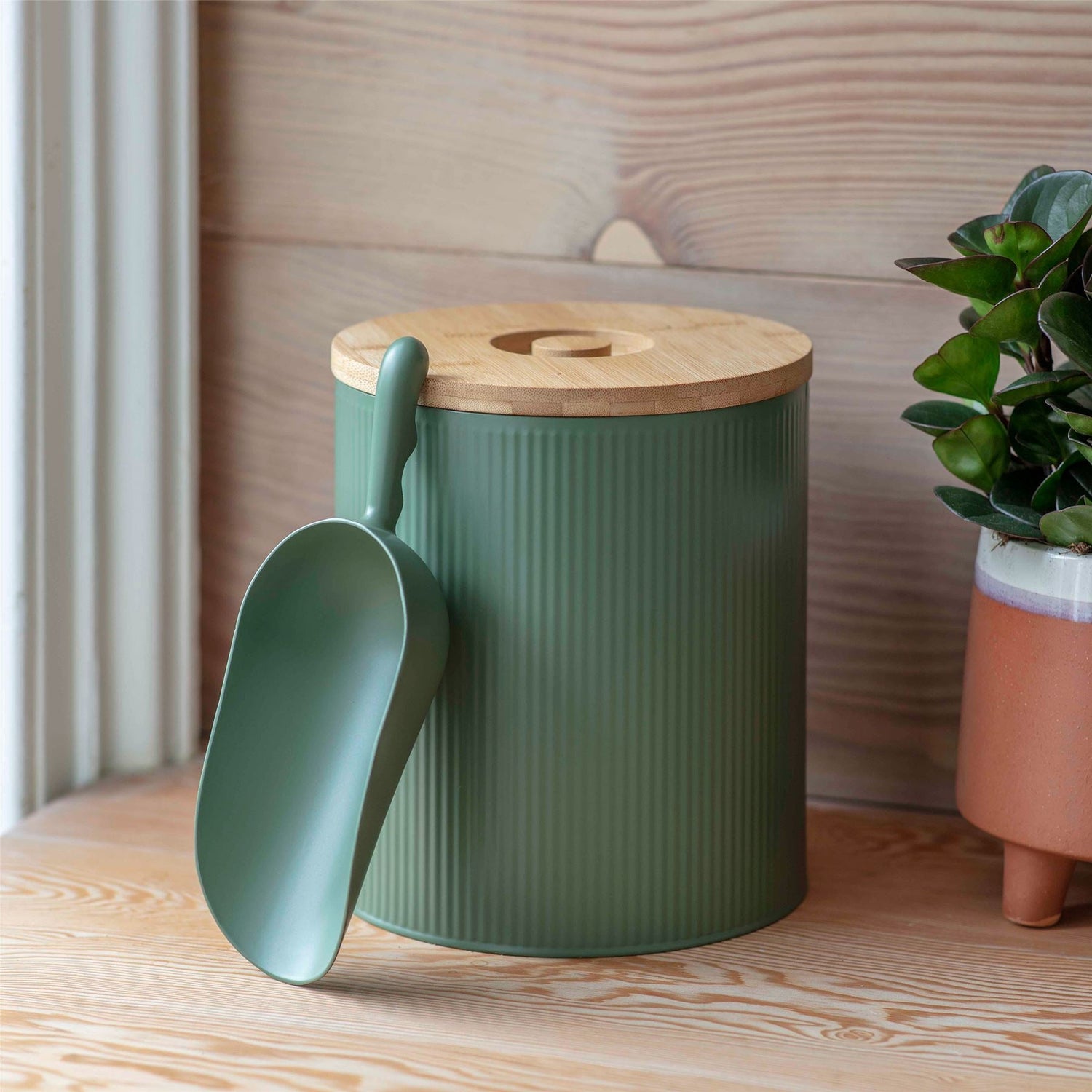 Kinloch Pet Food Storage Bin - Small - Not A Boring Box APFE