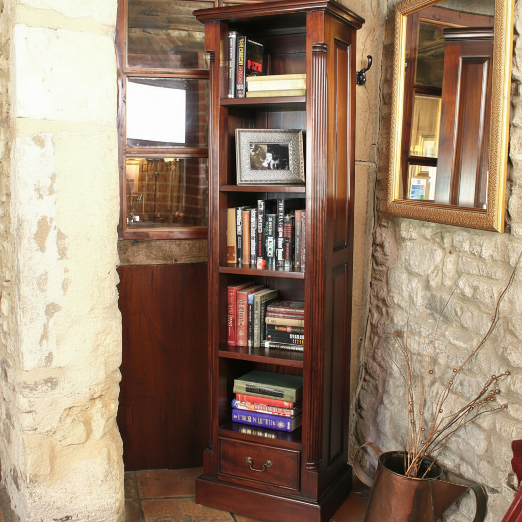 Narrow Alcove Bookcase La Roque