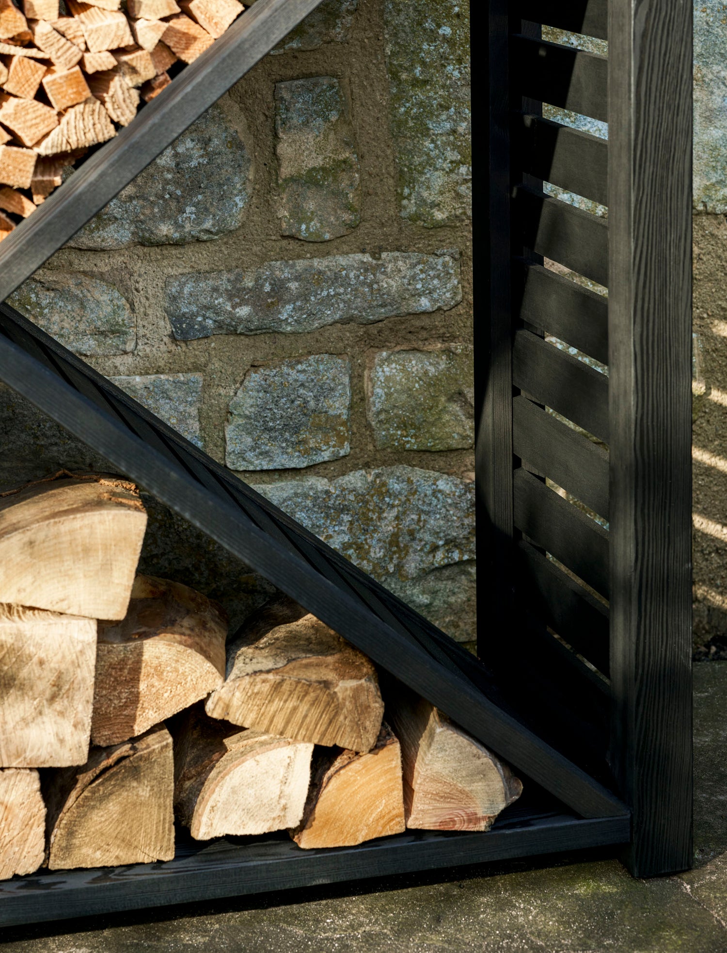 Moreton Cross Log Store