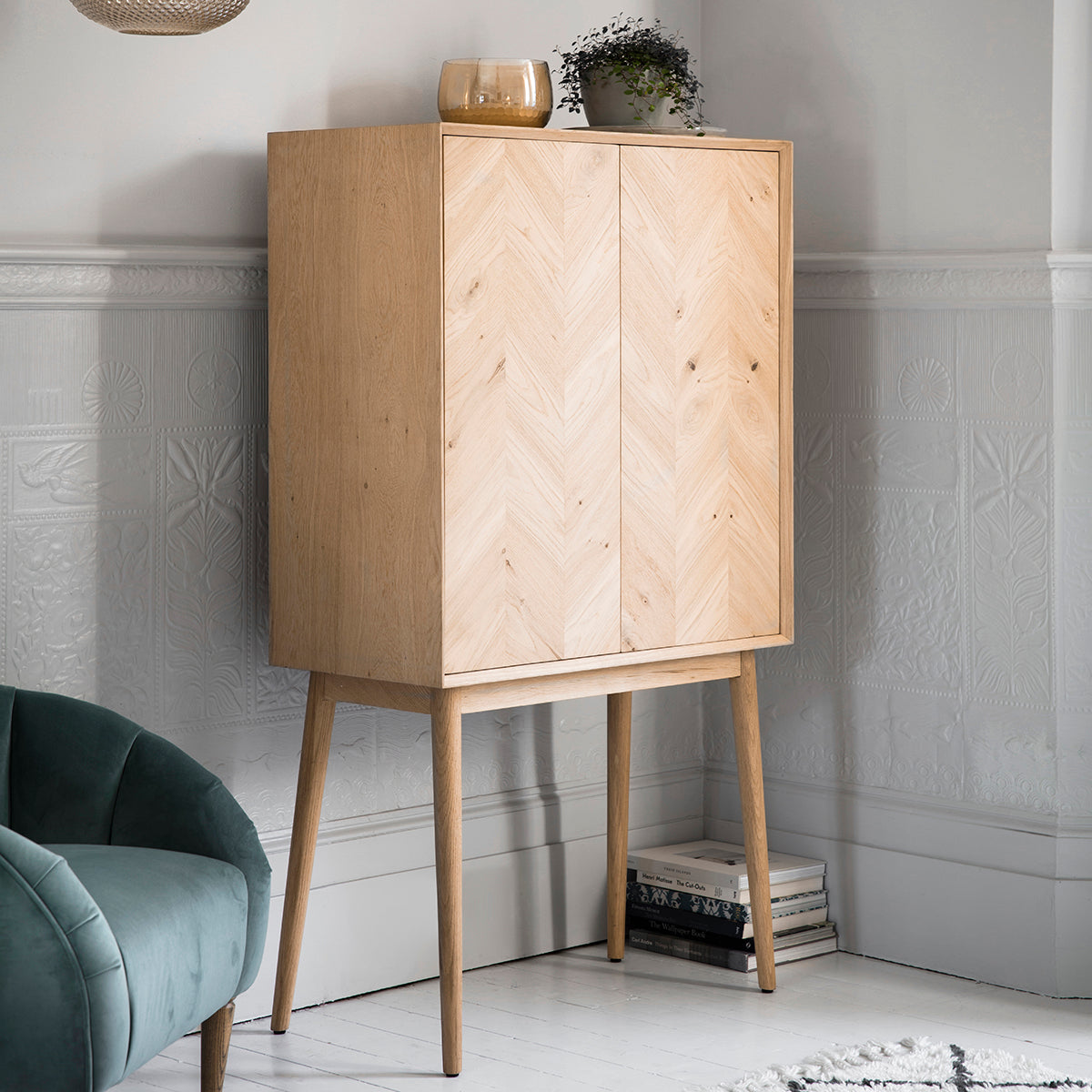 2 door cocktail cabinet roma