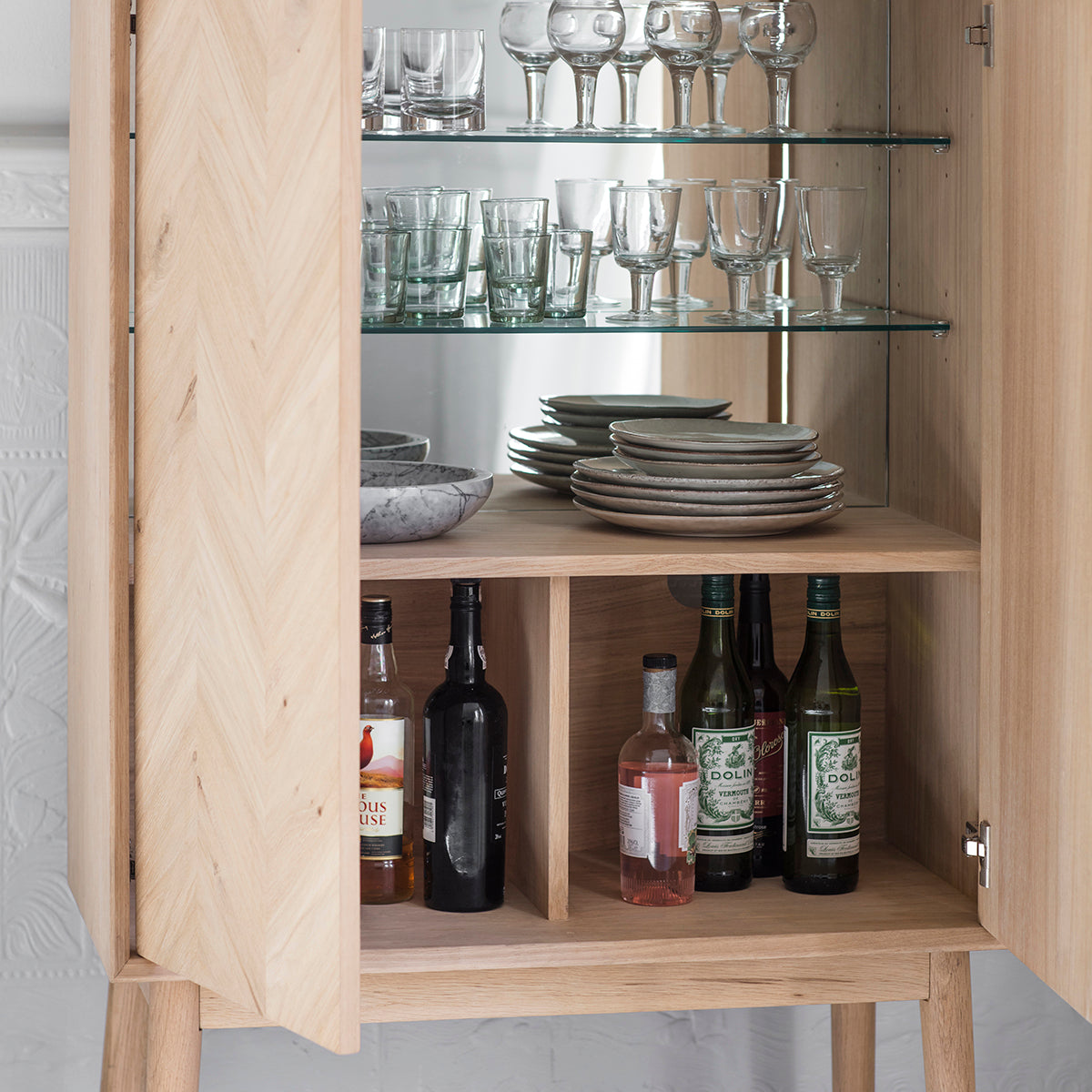2 door cocktail cabinet roma