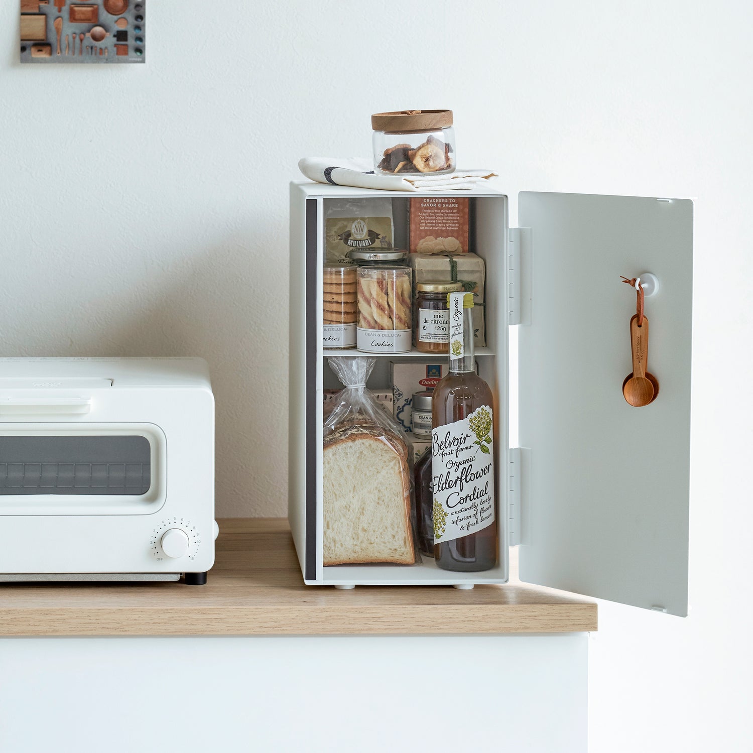 vertical bread bin