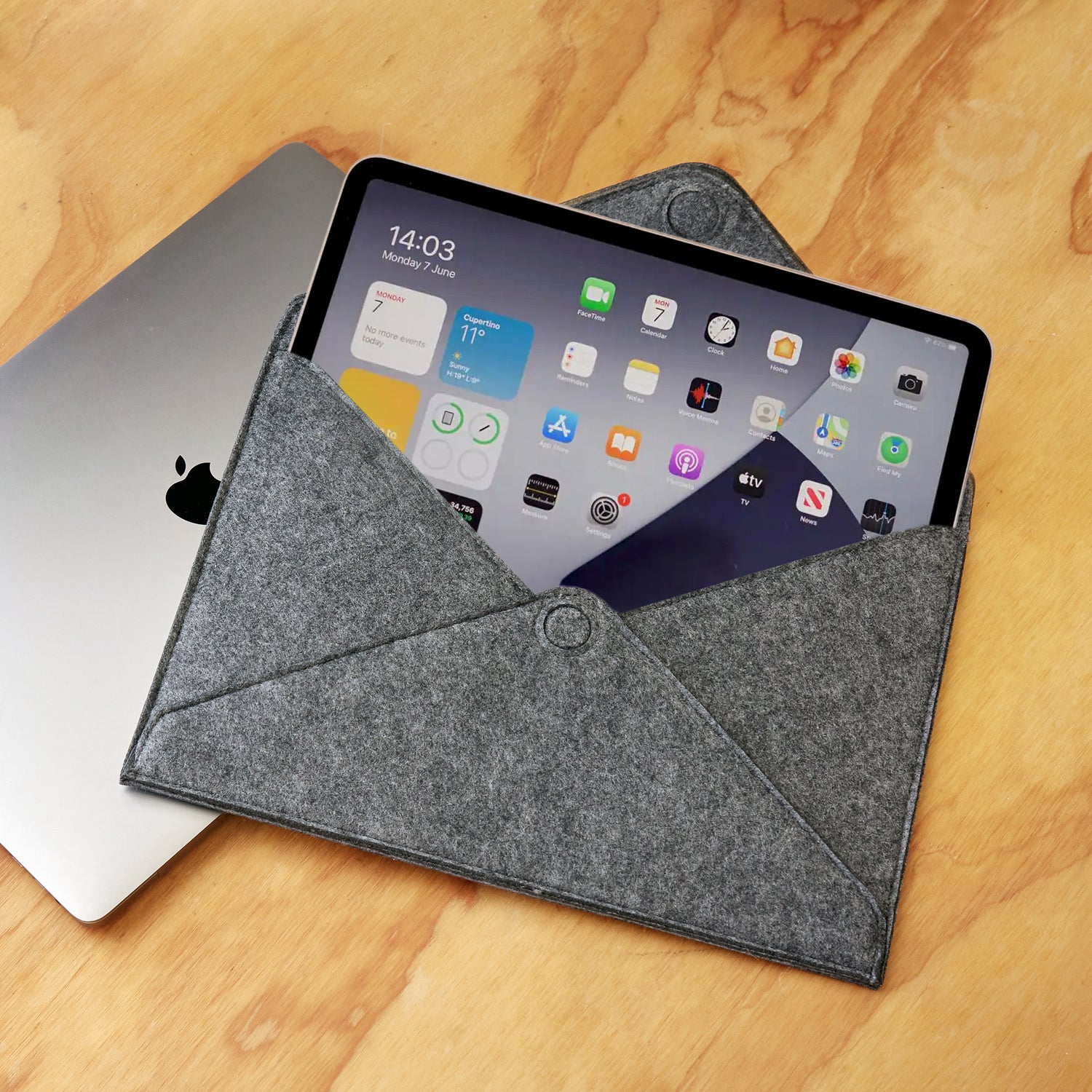 Ipad Tablet Pouch