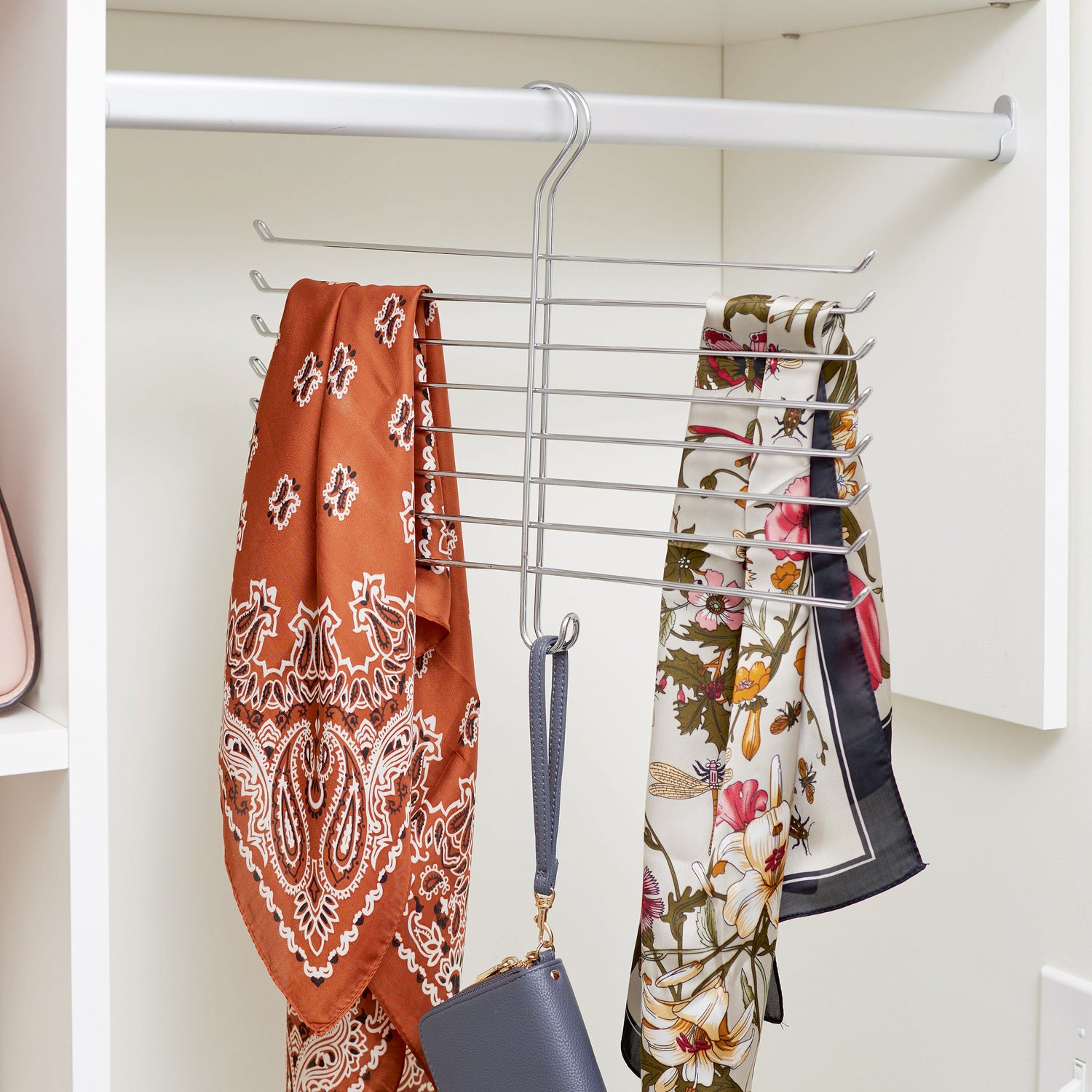 scarf holder classico