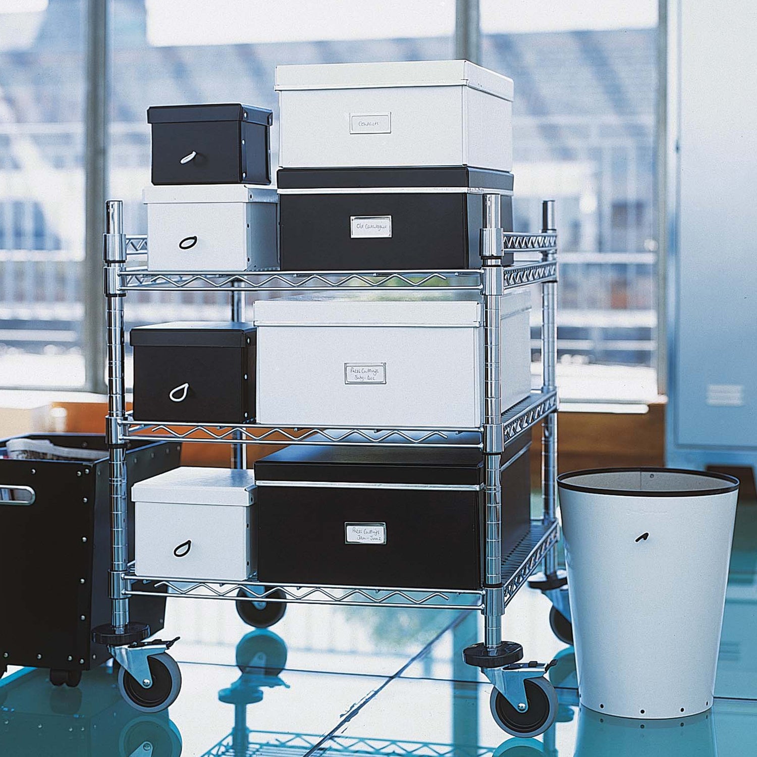 olympic shelving unit 3 shelves and castors