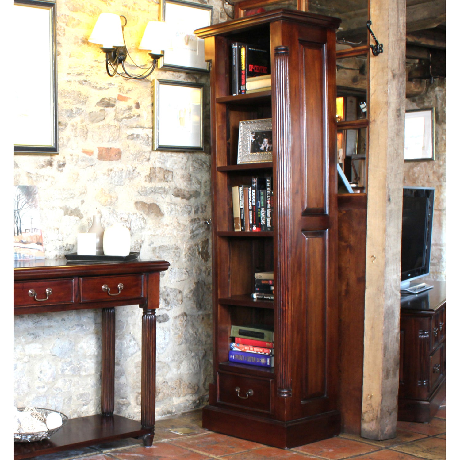 narrow alcove bookcase la roque