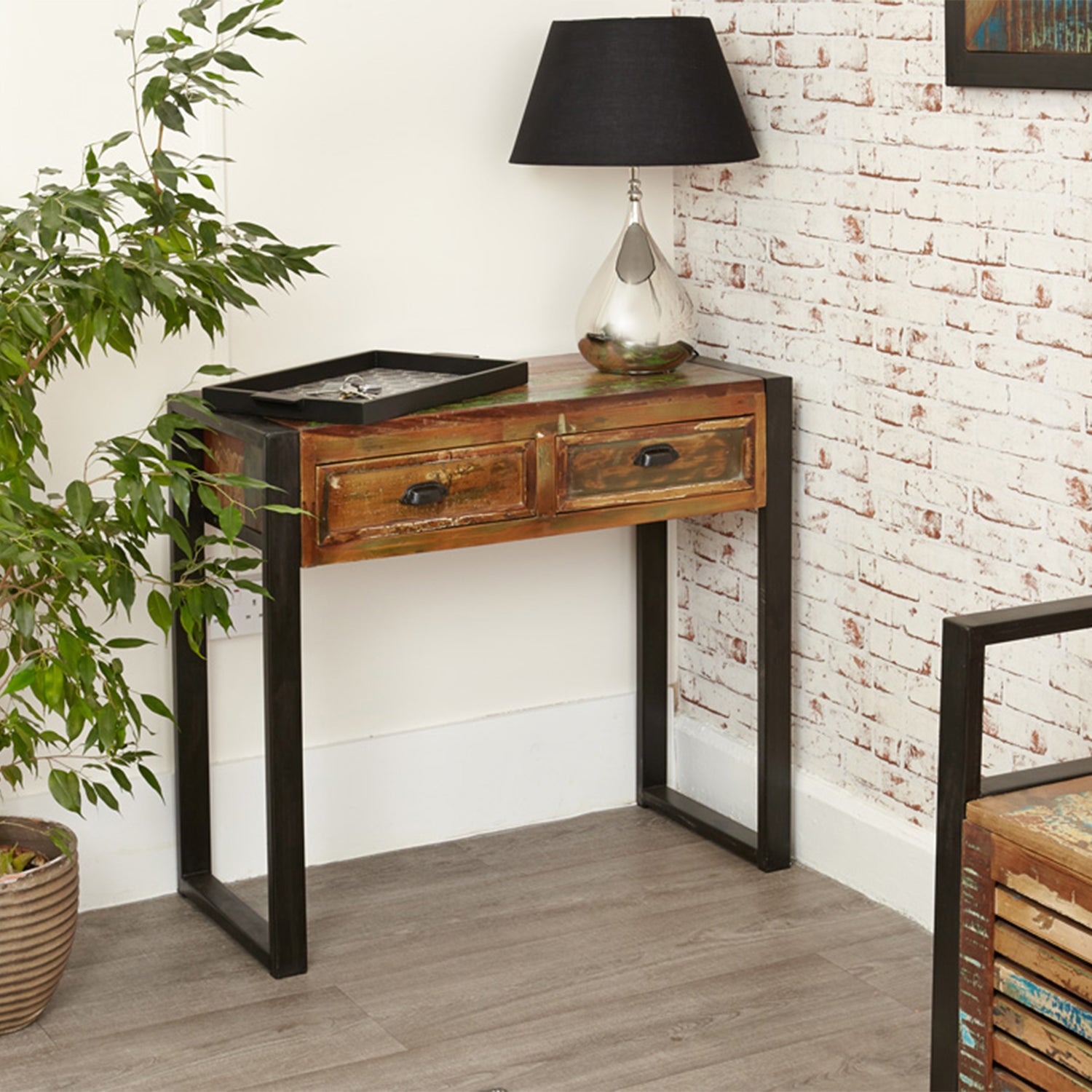 console table urban chic