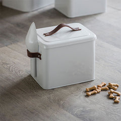 Pet Food Storage Bin With Scoop