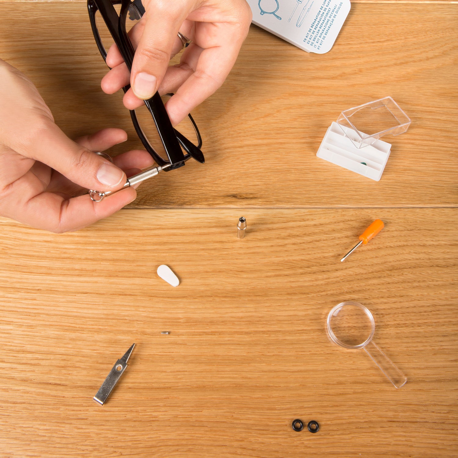 glasses repair kit