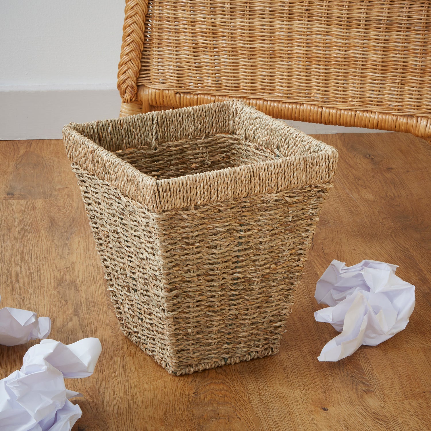 wastepaper bin seagrass